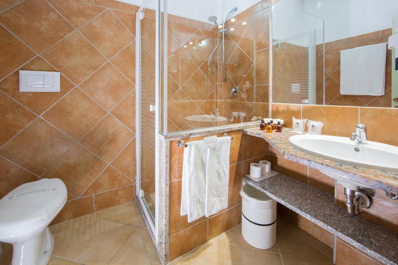Colonna Beach Hotel Marinella Marinella  Zewnętrze zdjęcie